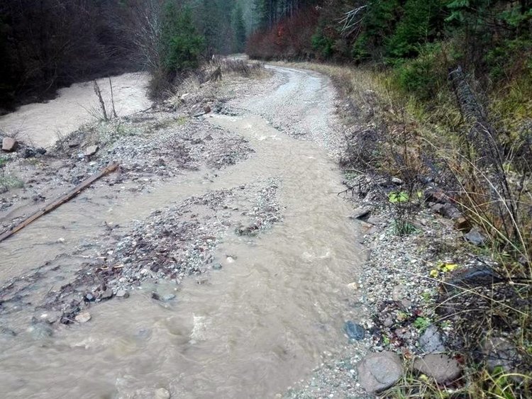 Пътят за Киселчово е проходим, твърди жител на Могилица