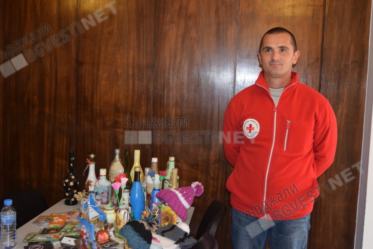 Доброволците на БЧК в областта заработиха 600 работни дни безвъзмездно, утре празнуват Деня на доброволеца