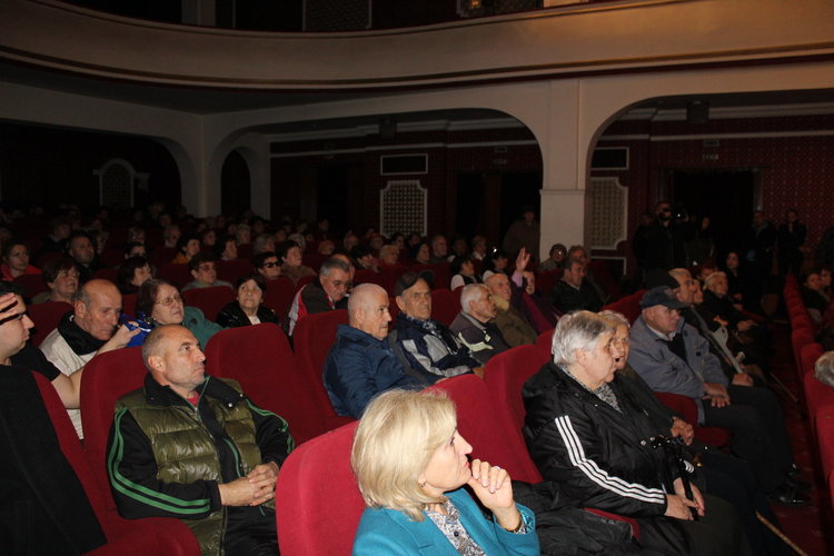 400 деца в Хасково са с увреждания, поздравиха ги с концерт