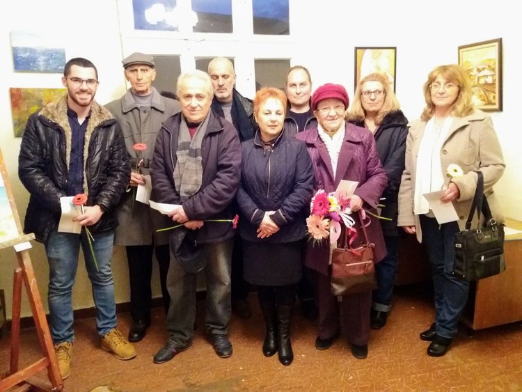 Дружеството на художниците постави началото на празниците с изложба