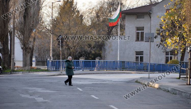 Разчертаха “зебра” до пазара в Хасково, където бе блъснат възрастен човек