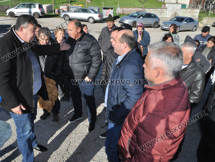 Гръцка фирма оставя 1000 тютюнопроизводители без пари