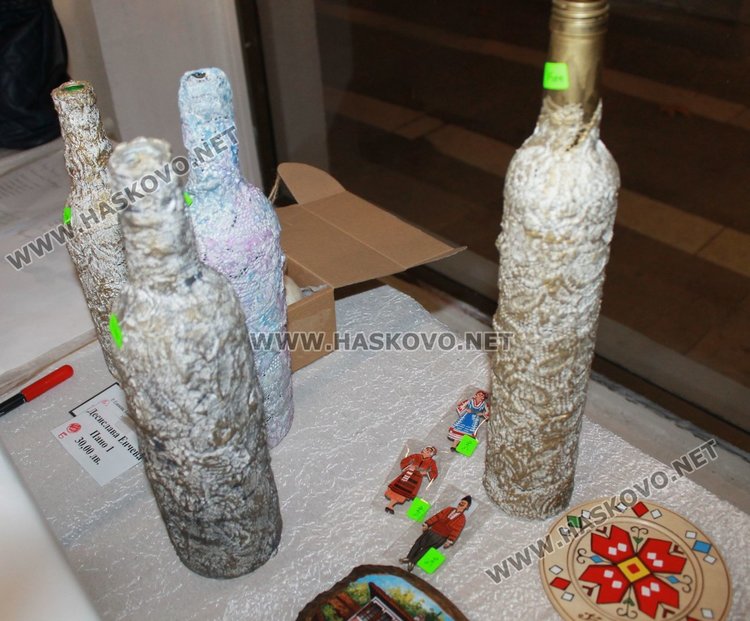 1 153 лв. набра при откриването си изложбата в подкрепа на Антон Лозев