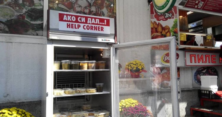 Преди няколко години идеята на Стефан започва с хладилници. Такъв имаше в Смолян и Девин, но оцеля само този в града на минералната вода