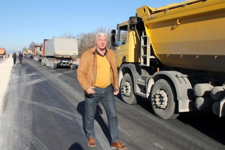 Полагането на биндер по новото трасе Пловдив - Асеновград приключва до дни, започва рехабилитация на старото