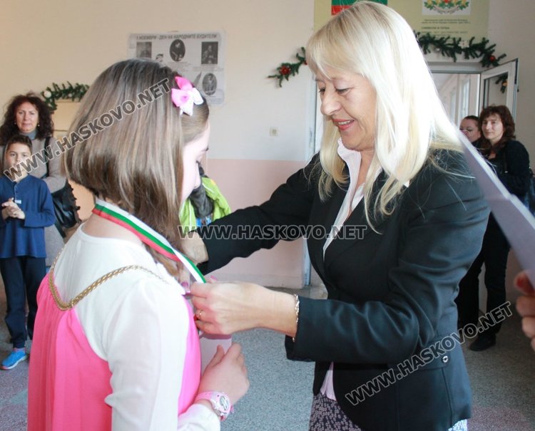 Отличиха каравеловци, завоювали медали в "Математика без граници"