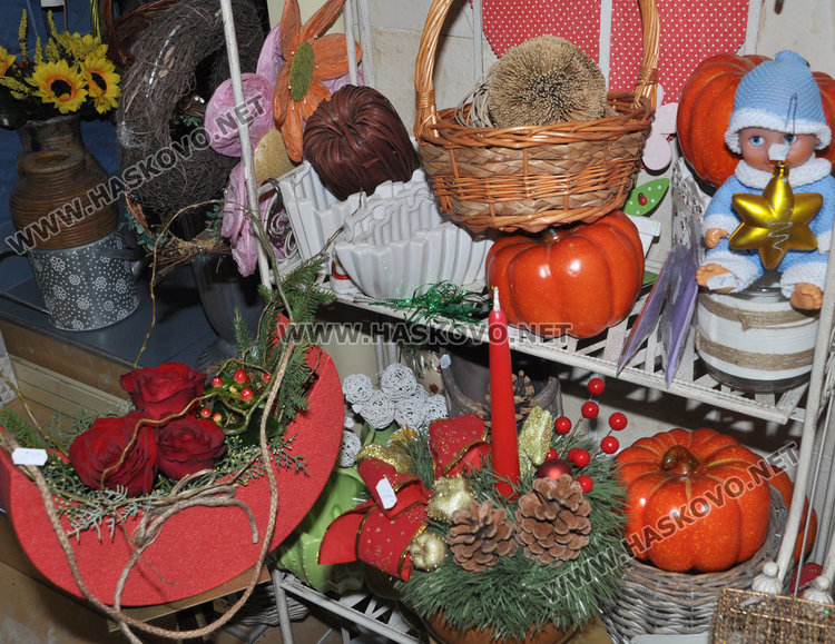 Коледното пазаруване стартира, подаръците от естествени материали са на мода