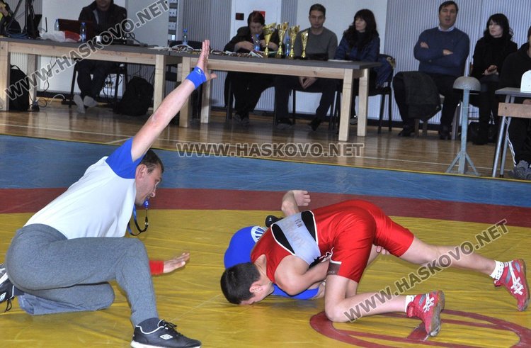 150 борци от шест държави участваха в турнира