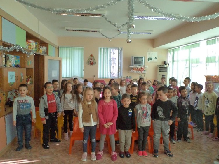 Алековци гостуваха на ДГ №1 в седмицата на четенето