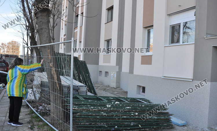 Затлачена шахта наводни блок в Бадема. ВиК: трябва да си платят