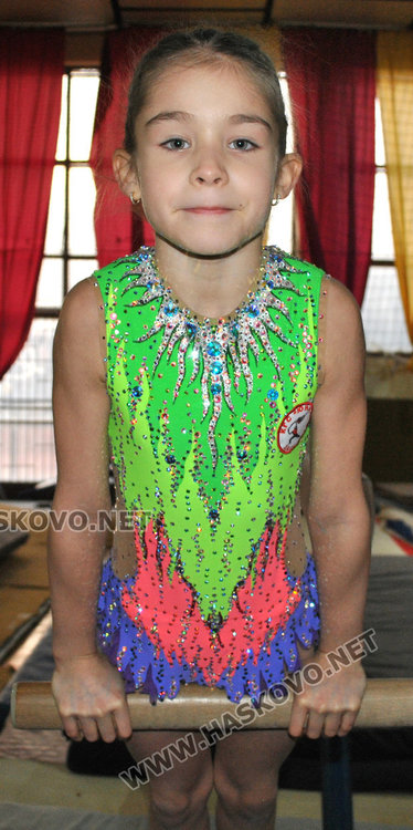 Мис млад акробат Кристин Кръстева шампионка на Държавното