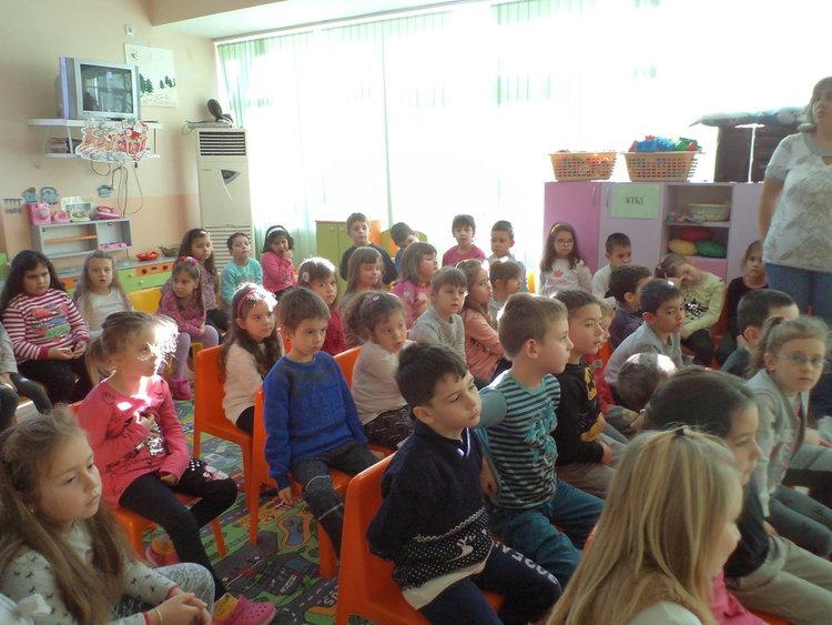 Алековци гостуваха на ДГ №1 в седмицата на четенето