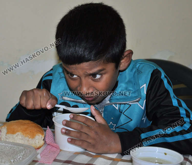 Безплатният обяд напълни с деца училището в Узунджово