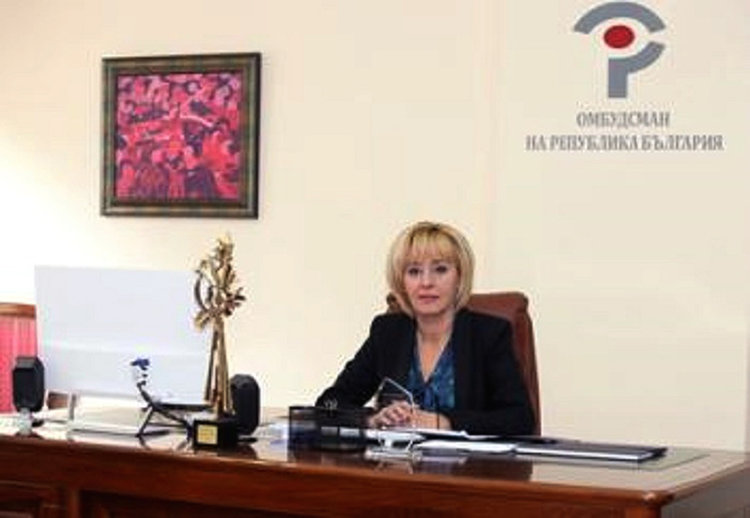Омбудсманът Мая Манолова поиска от КЕВР да намали цената на водата