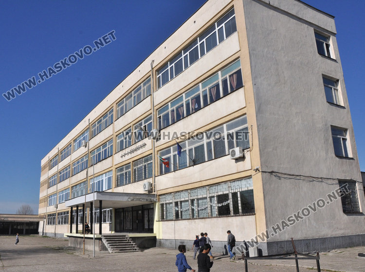 Безплатният обяд напълни с деца училището в Узунджово