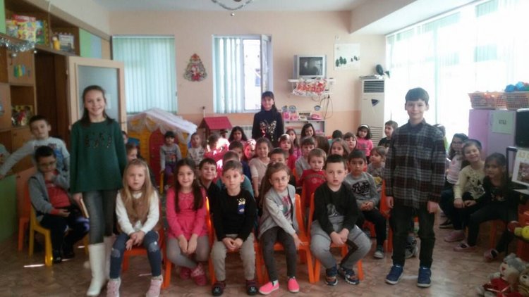 Алековци гостуваха на ДГ №1 в седмицата на четенето