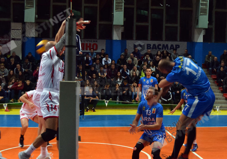 Волейболна "Арда" отпадна от битката в Суперлигата