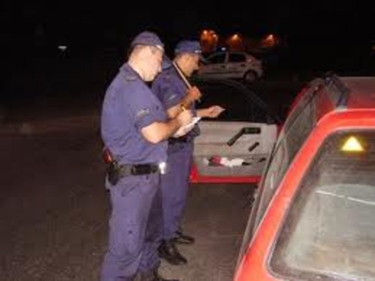 Осъден беглец пробутва лична карта-менте, закопчават го в Кърджали