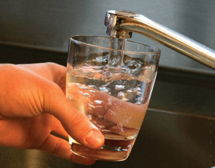 Стопираха бизнесплана на ВиК, без нови цени на водата