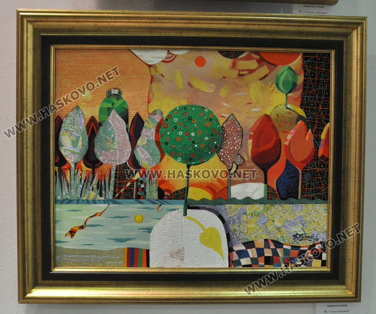 Хасковските художници подредиха 47 платна в Коледна изложба