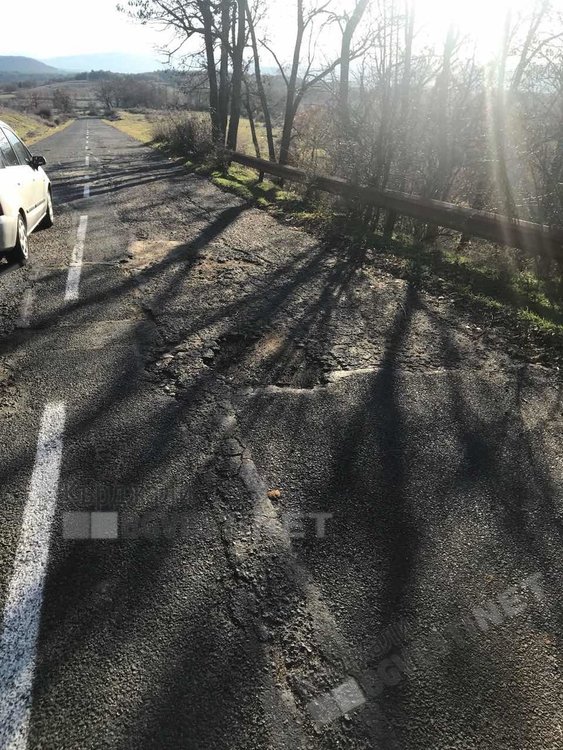 Жители на Джебелско с подписка до Никола Чанев, искат съдействие за ремонт на важен път