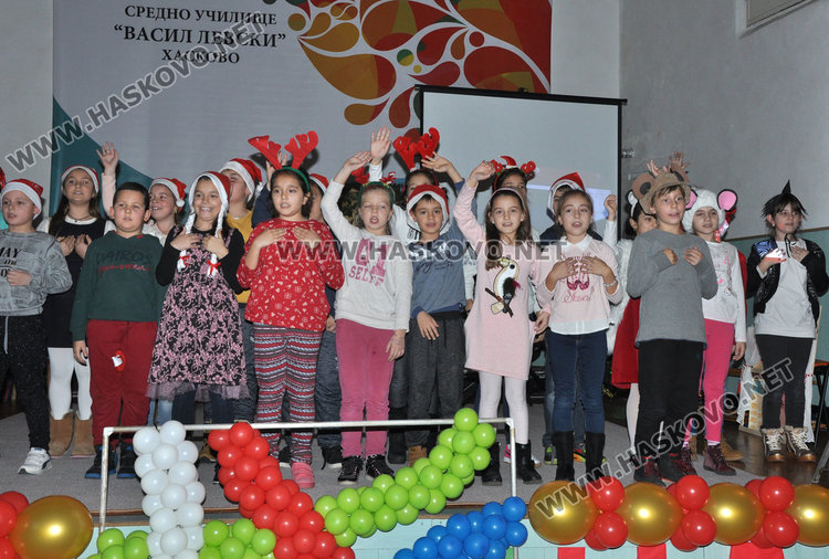 Учениците от “Васил Левски” показаха наученото в “Твоят час” 