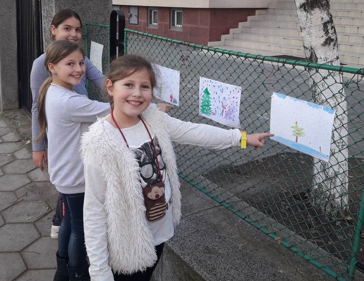 Алековци твориха на тема "Коледа", наградиха най-добрите