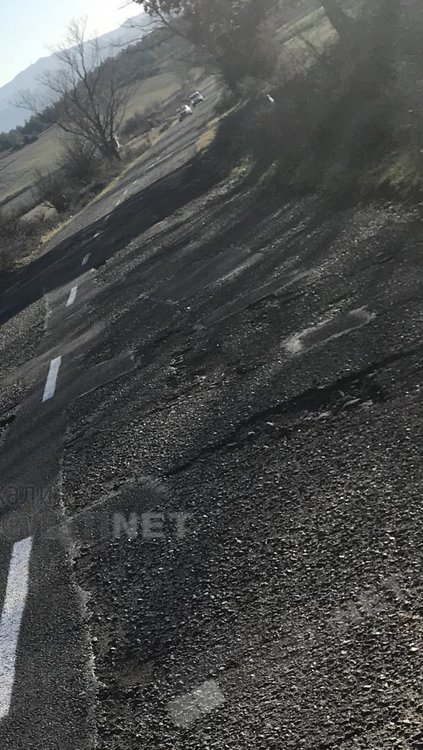 Жители на Джебелско с подписка до Никола Чанев, искат съдействие за ремонт на важен път