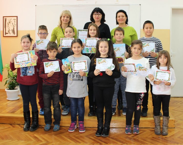 Алековци твориха на тема "Коледа", наградиха най-добрите