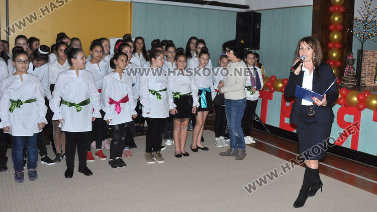 Учениците от “Васил Левски” показаха наученото в “Твоят час” 