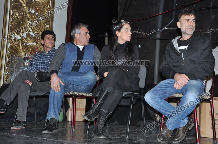 „Червената или черната“ – коя гърми? Отговорът – в събота на сцената на театъра