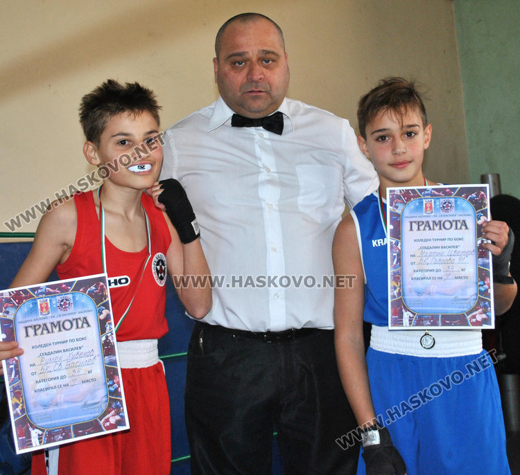 Близо 50 боксьори в Коледен турнир в Хасково