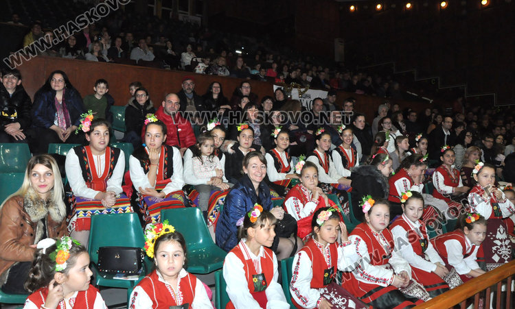 Близо 4000 събраха за Дани и Криси от благотворителния баскетбол, съдиите шампиони