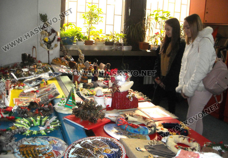 Приложниците на Нели Арнаудова с шест Коледни награди