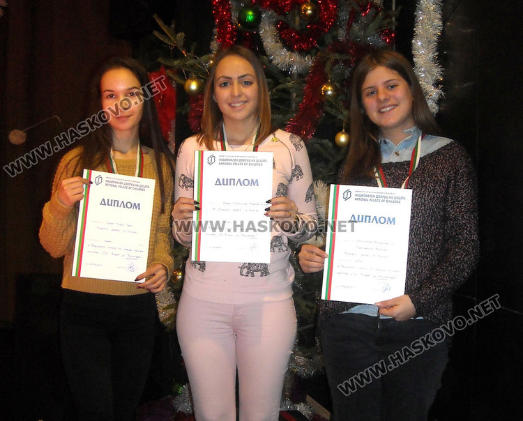 Приложниците на Нели Арнаудова с шест Коледни награди