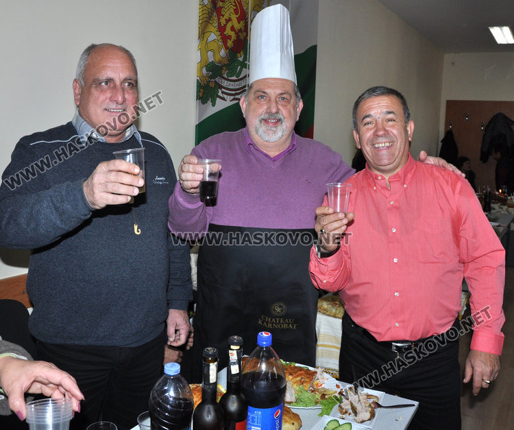 Позлатиха пълнена зелка с нахут от Узунджово на Кулинарния фест в Хасково/рецепти/