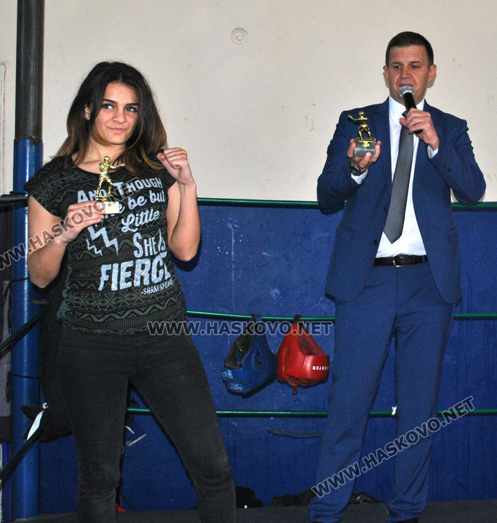 Близо 50 боксьори в Коледен турнир в Хасково