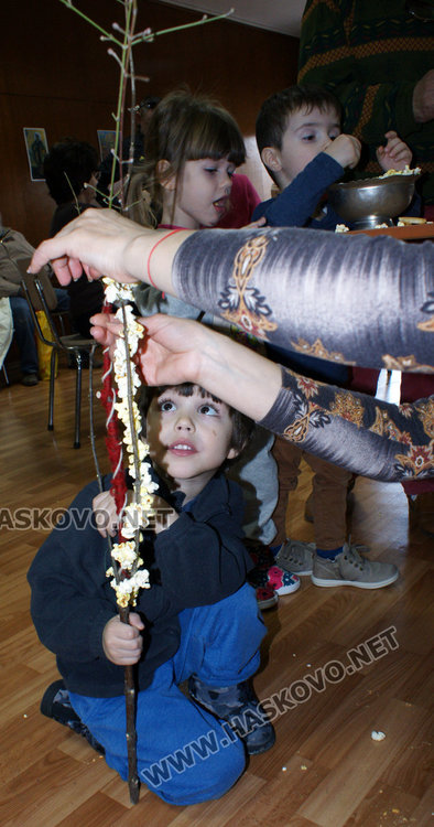 Децата на Хасково украсиха 50 дряновици в Музея