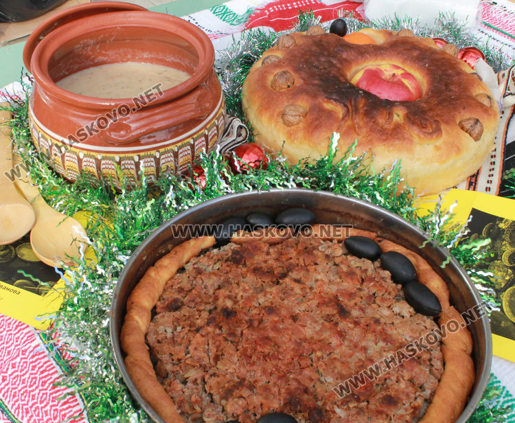 Коледна трапеза със 170 ястия организираха в Димитровград