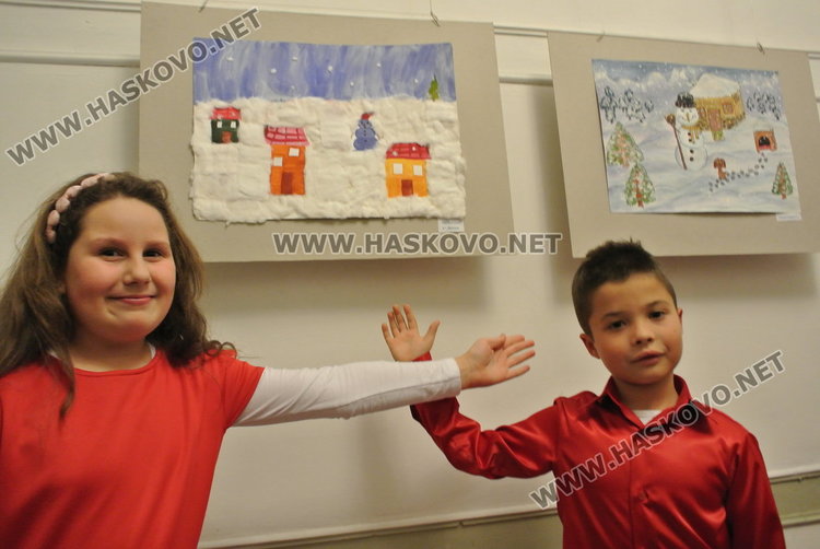 Хорове  от цялата страна пеят в Хасково в единствения  Фестивал на Коледната песен