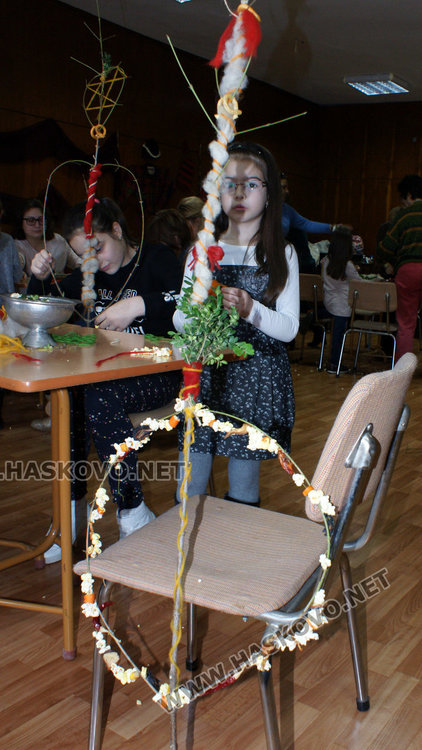 Децата на Хасково украсиха 50 дряновици в Музея