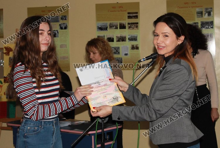 41 вазовци - отличени със стипендии по Наредбата за даровити деца