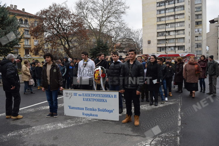 Кърджали се преклони пред паметта на Капитан Петко воевода