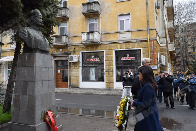 Кърджали се преклони пред паметта на Капитан Петко воевода