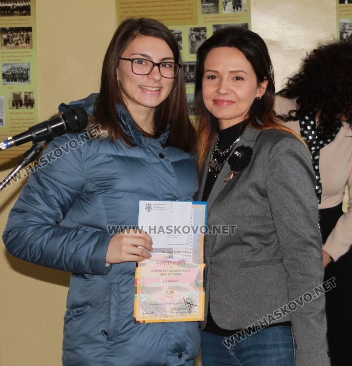 41 вазовци - отличени със стипендии по Наредбата за даровити деца