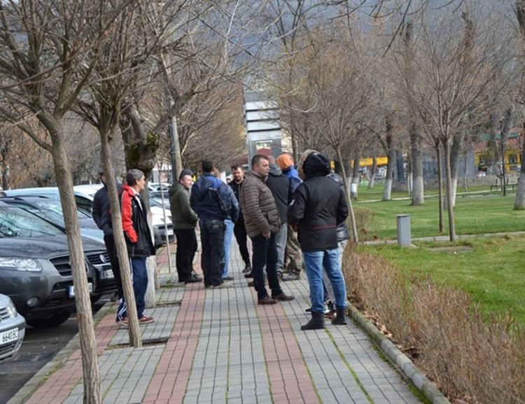 Протестно шествие в Момчилград,искат истината за смъртта на Дамла 