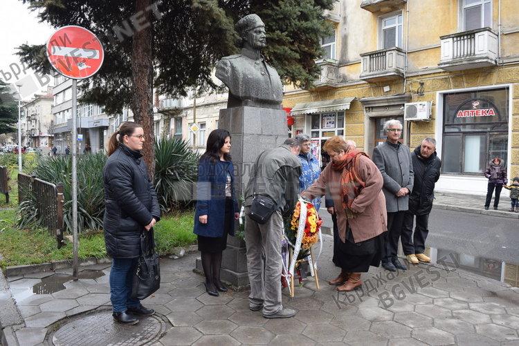 Кърджали се преклони пред паметта на Капитан Петко воевода