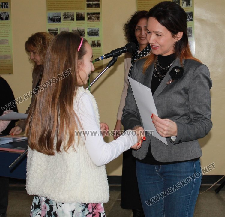 41 вазовци - отличени със стипендии по Наредбата за даровити деца