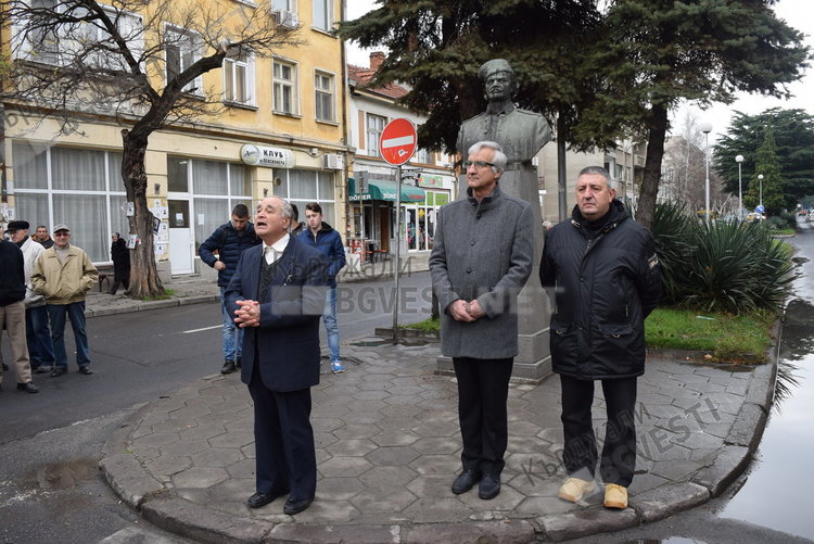 Кърджали се преклони пред паметта на Капитан Петко воевода