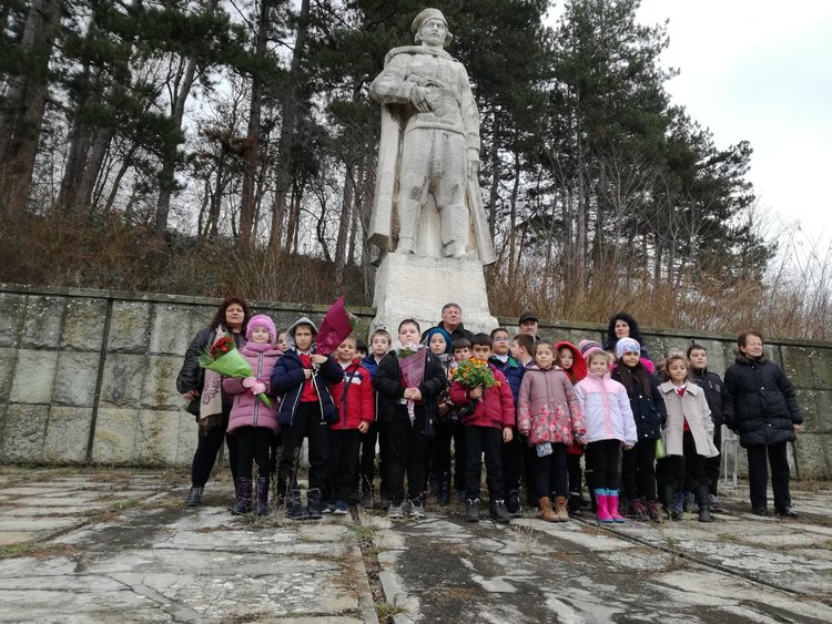 И децата на Крумовград почетоха Капитан Петко воевода